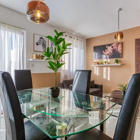 Bright 2br With Private Terrace In St Julians By 360 Estates