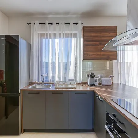 Bright 2br With Private Terrace In St Julians By 360 Estates