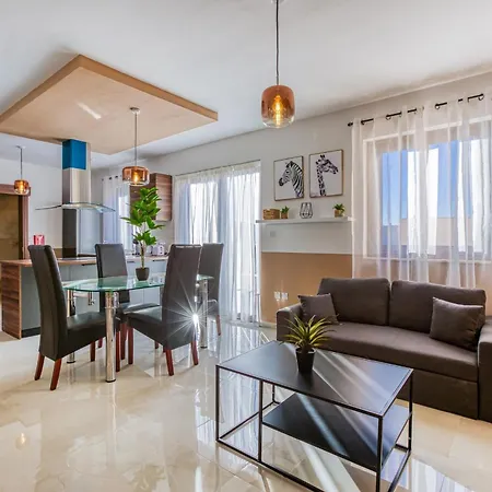 Lägenhet Bright 2br With Private Terrace In St Julians By 360 Estates