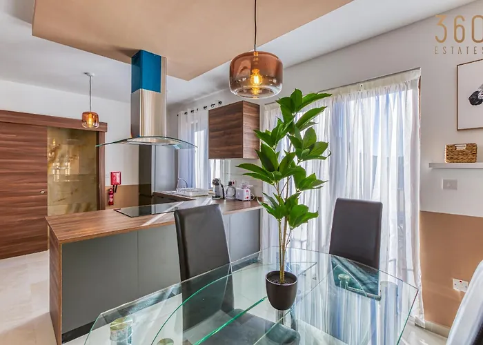 Bright 2br With Private Terrace In St Julians By 360 Estates *
